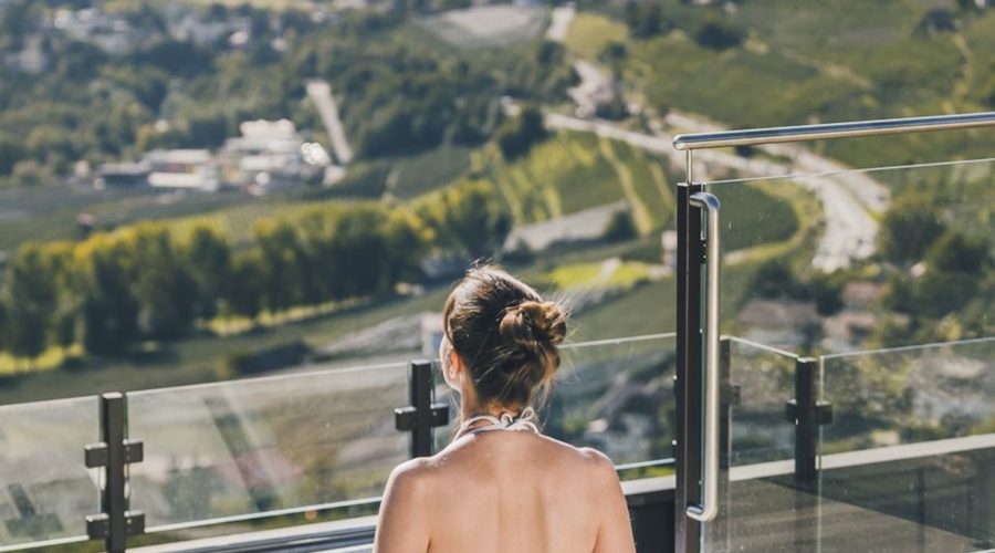 Entspannung Im Outdoor Whirlpool Bei Herrlicher Aussicht C Tiberio Sorvillo Hotel Golserhof