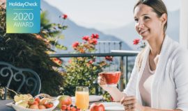 Frau Geniesst Leckeres Fruehstueck C Tiberio Und Golserhof Hotel Golserhof