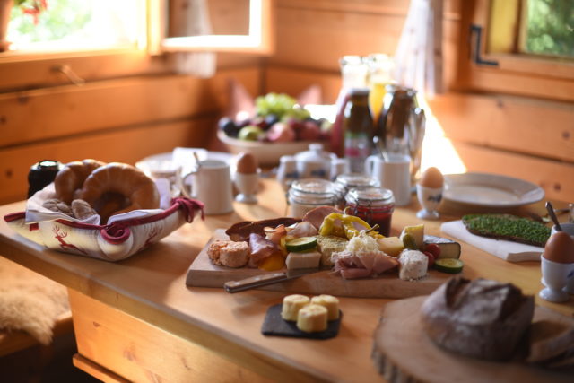 Das Almdorf Frühstück Auf Der Hütte@Das Almdorf World Peace Eco Resort