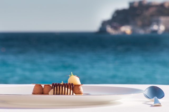 Monte Carlo Beach Restaurant Elsa Plats
