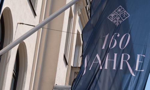 160 Jahre Fahnen Vier Jahreszeiten