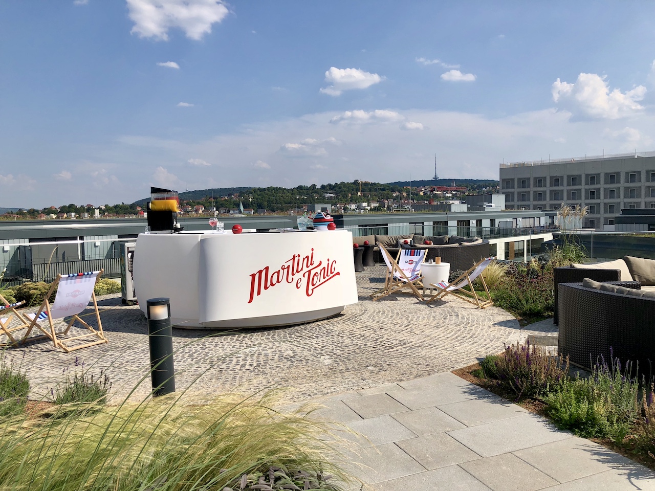 Heißes Design, coole Drinks Chillen und genießen auf Stuttgarts