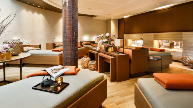 Feuer Lounge Copyright Althoff Seehotel Ueberfahrt