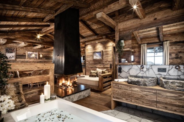 Stilvoll Luxurioese Raeume Des Chalets Im Traditionellem Design C Prechtlgut Prechtlgut