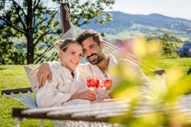 Wellness, Kuscheln und Glücksmomente im Hüttenhof - Wellnesshotel & Luxus-Bergchalets