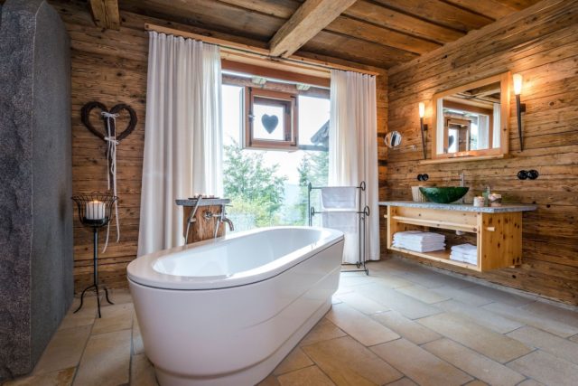 Wellness, Kuscheln und Glücksmomente im Hüttenhof - Wellnesshotel & Luxus-Bergchalets