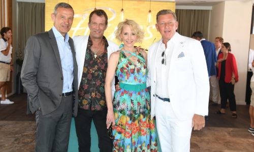 DAS LUXUS RESORT " 7 PINES " FEIERT OPENING DER PERSHING YACHT TERRACE AUF IBIZA