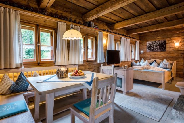 Wellness, Kuscheln und Glücksmomente im Hüttenhof - Wellnesshotel & Luxus-Bergchalets