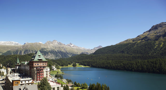 BPH Außenansicht Sommer (c) Badrutt's Palace Hotel