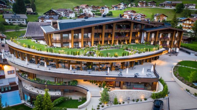 Wunderschoene Ansicht Des Hotels Hotel Granbaita Dolomites