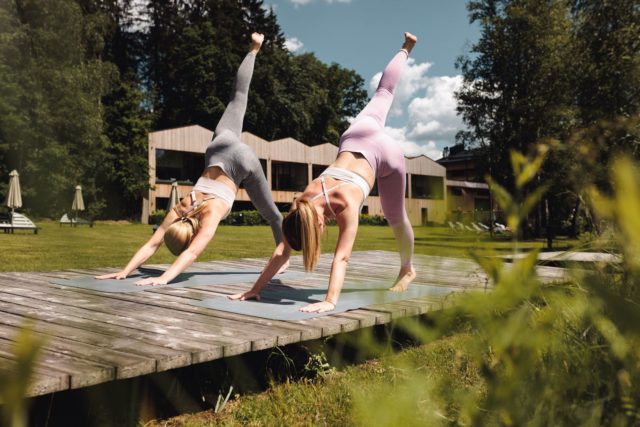 Entspannung Pur Mit Yoga C Jukka Pehkonen Alpenhotel Kitzbuehel