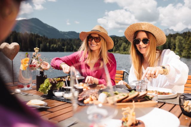 Kulinarischer Hochgenuss Am Schwarzsee C Jukka Pehkonen Alpenhotel Kitzbuehel