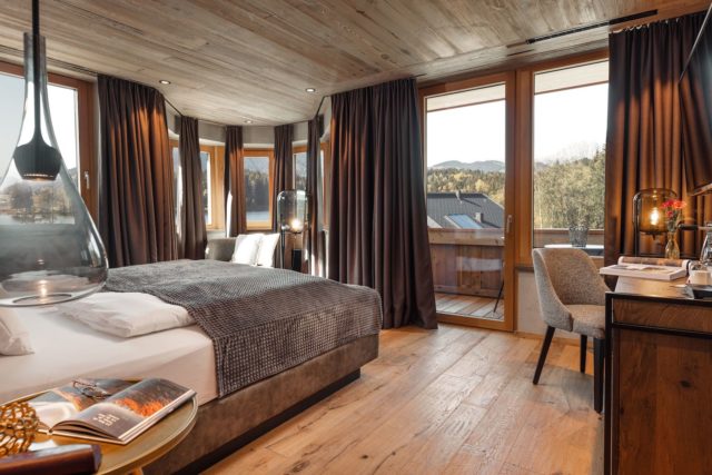 Modern Ausgestattete Zimmer C Jukka Pehkonen Alpenhotel Kitzbuehel