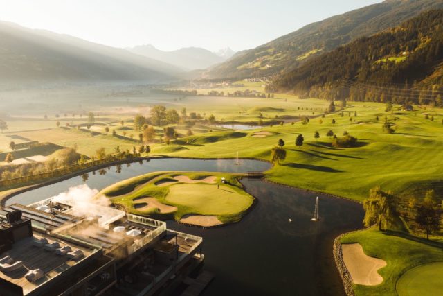 Die Sportresidenz In Herbstlicher Stimmung C Jukka Pehkonen Sportresidenz Zillertal