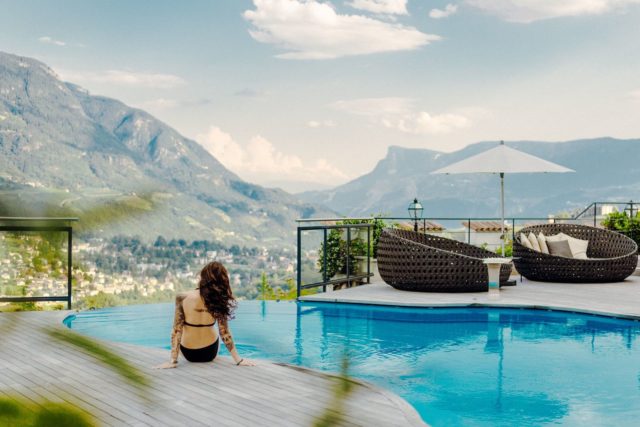 Infinitypool Mit Traumhaftem Bergblick Hotel Golserhof