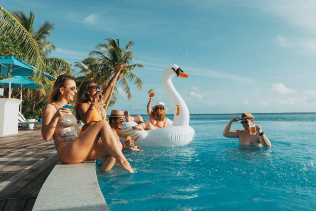 Nova Maldives Restaurants & Bars Solis Pool Party