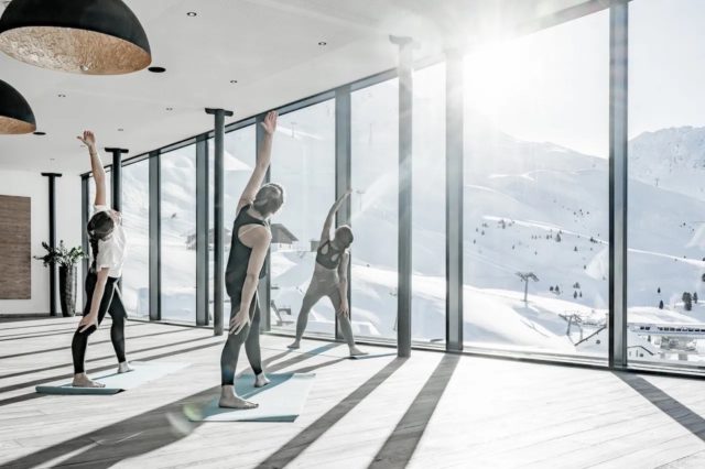 Pilates+im+Ski + +Wellnessresort+Hotel+Riml+ Alexander+Maria+Lohmann 1920w.jpg