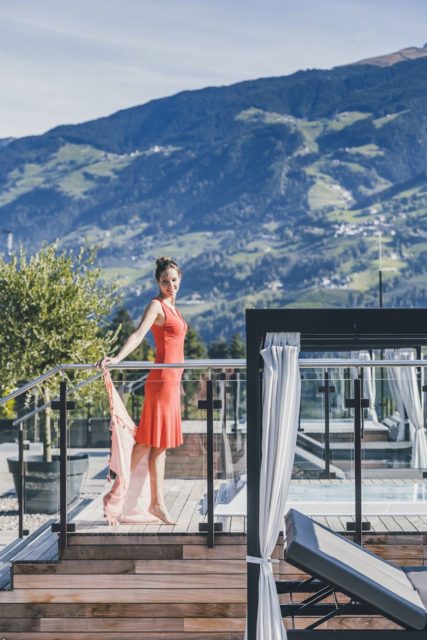 Sonnenstrahlen Auf Der Terrasse Geniessen C Tiberio Sorvillo Hotel Golserhof