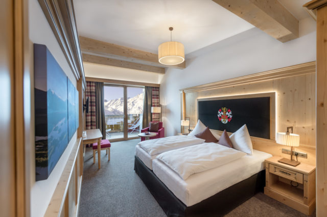 Stilvolles Zimmer Im Ski & Wellnessresort Hotel Riml (c) Alexander Maria Lohmann