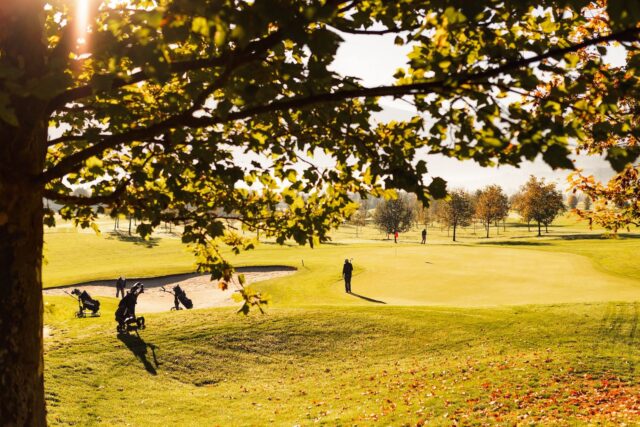 Flacher Golfplatz Mit Sanften Huegeln Im Herbst C Jukka Pehkonen Golfclub Zillertal Uderns 0