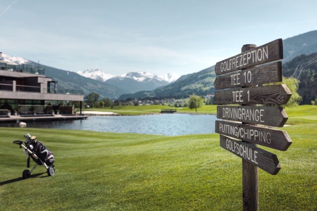 Wegweiser C Jukka Pehkonen Golfclub Zillertal Uderns