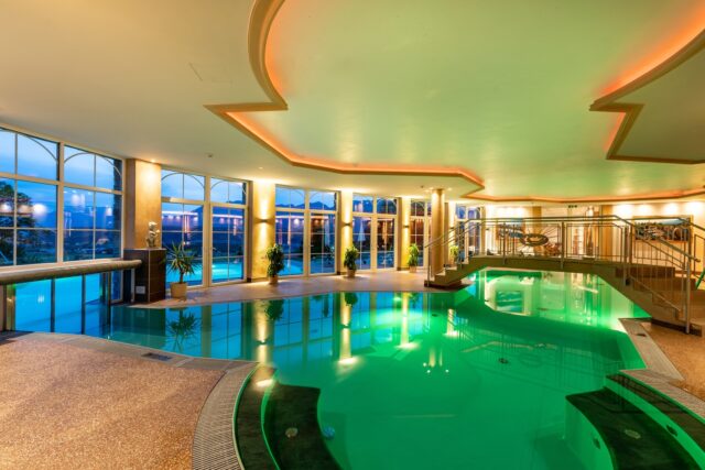 Suesswasserpool Hotel Panorama Royal