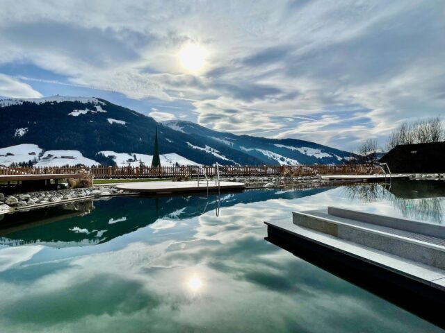 Entspannung Pur Im Badesee Der Boeglerhof