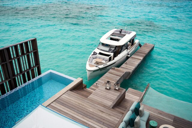 Dot Here Island Somewhere Beach Villa Front View Boat