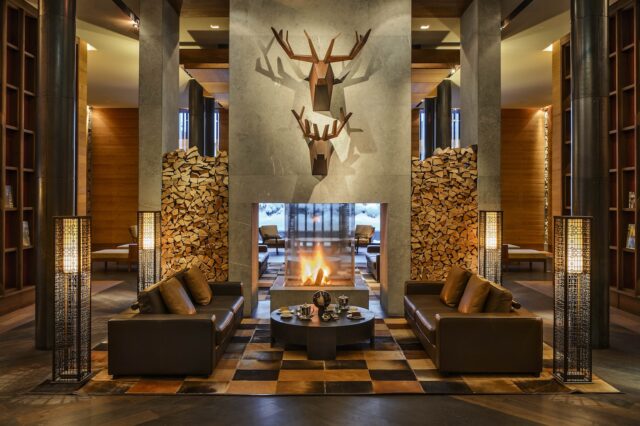 The Library (c) The Chedi Andermatt
