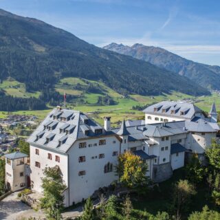 Aussenansicht Schloss Mittersill Im Sommer Hotel Schloss Mittersill