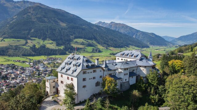 Aussenansicht Schloss Mittersill Im Sommer Hotel Schloss Mittersill