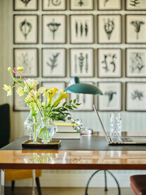 The Charles Hotel Monforte Suite Detail Arbeitszimmer