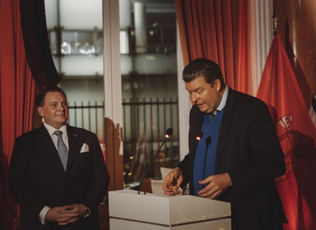 Derag Christmas Tree