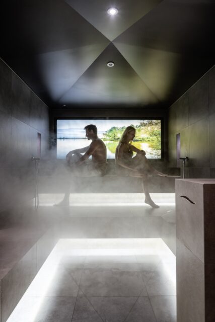 Entspannung Im Dampfbad Almgut