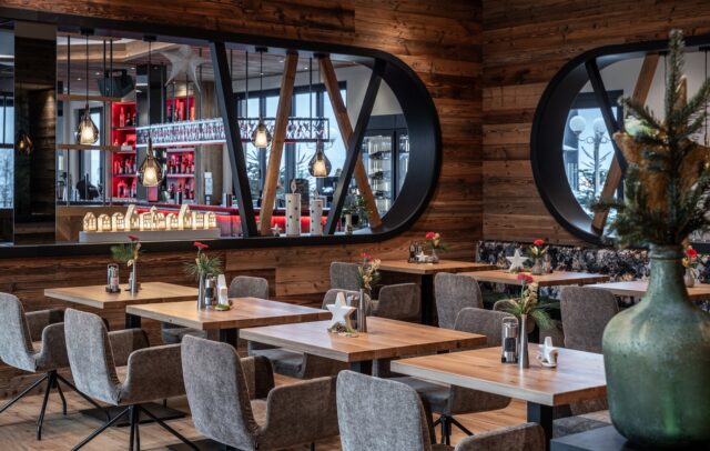 Der Gemuetliche Barbereich Hotel Panorama Royal