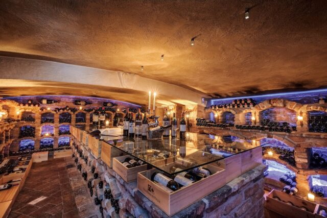 06 Jagdhof Weinkeller