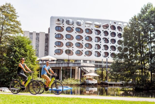 Mit Dem E Bike Die Stadt Erkunden C Daniel Waschnig Das Seepark