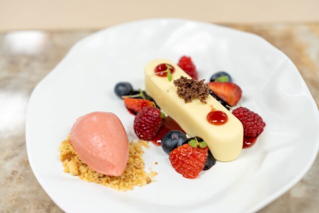 Suesses Dessert Hotel Badia Hill