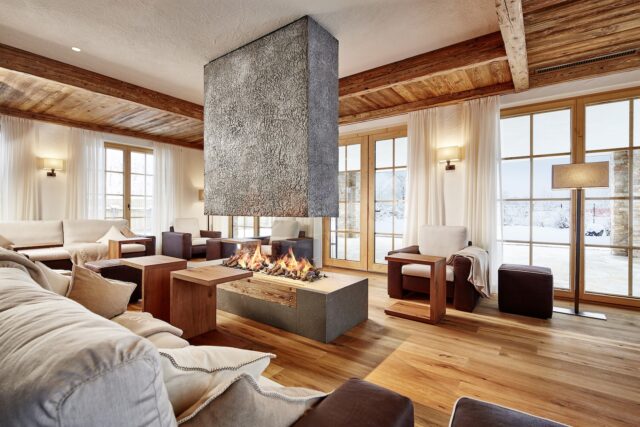 SPA Hotel Jagdhof SPA CHALET Tea Bar & Lounge Winter 01