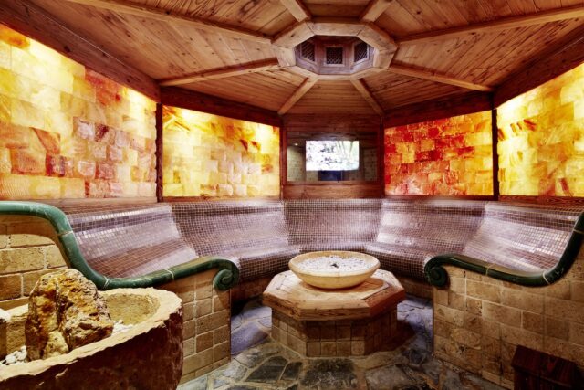 SPA Hotel Jagdhof Vitalwelt Salzsteingrotte