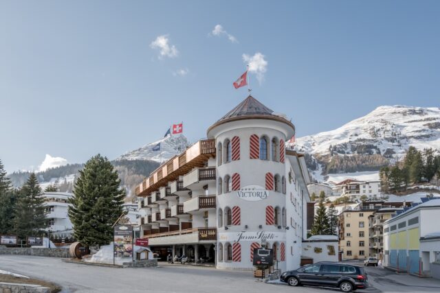 Aussenansicht Des Turmhotel Victoria Im Winter Turmhotel Victoria Davos