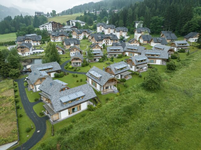 Blick Auf Das Chaletdorf C Gert Perauer Trattlerhof
