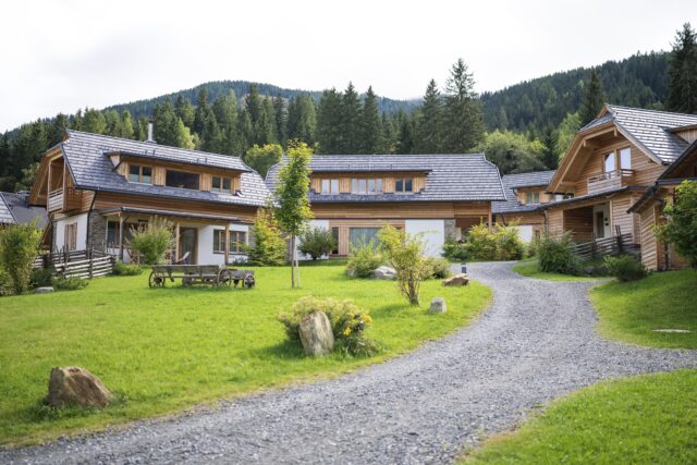 Chalets Aus Hochwertigen Naturmaterialien C Gert Perauer Trattlerhof