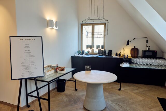 HOTEL MAXIMILIAN'S THE OPENING 003