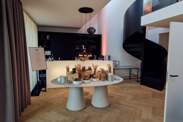 HOTEL MAXIMILIAN'S THE OPENING 057