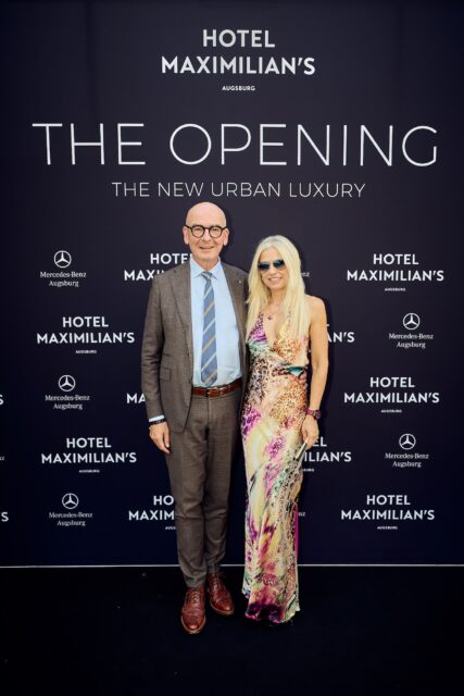 HOTEL MAXIMILIAN'S THE OPENING 089