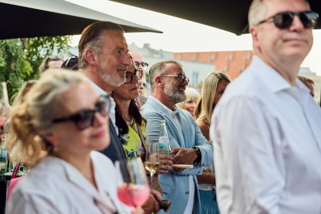 HOTEL MAXIMILIAN'S THE OPENING 231