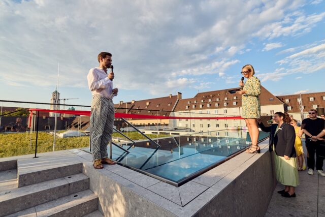 HOTEL MAXIMILIAN'S THE OPENING 253