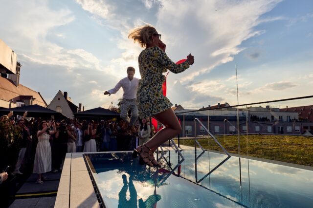 HOTEL MAXIMILIAN'S THE OPENING 254