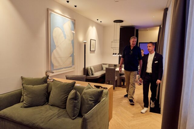 HOTEL MAXIMILIAN'S THE OPENING 434